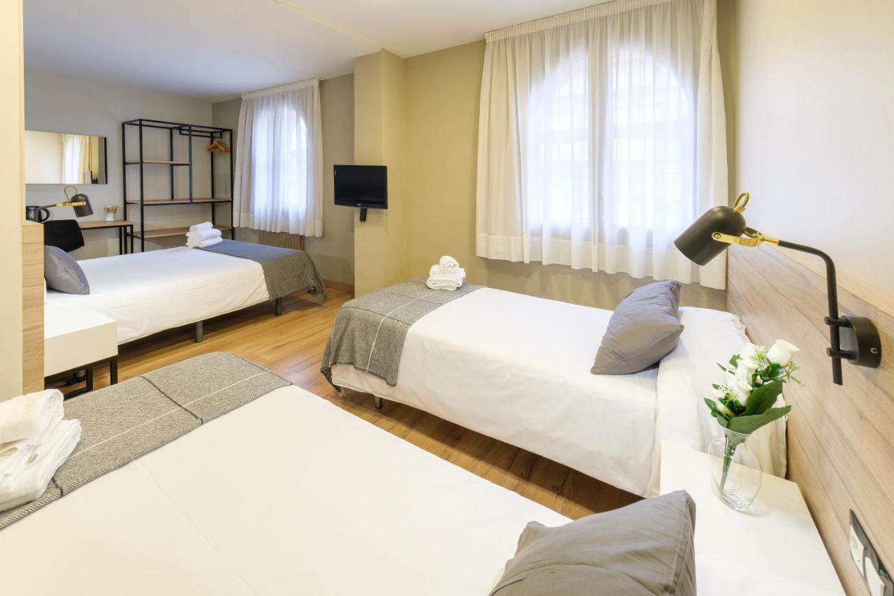 Hotel Torres Manlleu Zewnętrze zdjęcie