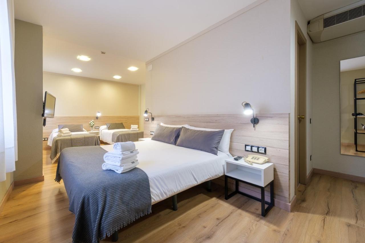 Hotel Torres Manlleu Zewnętrze zdjęcie