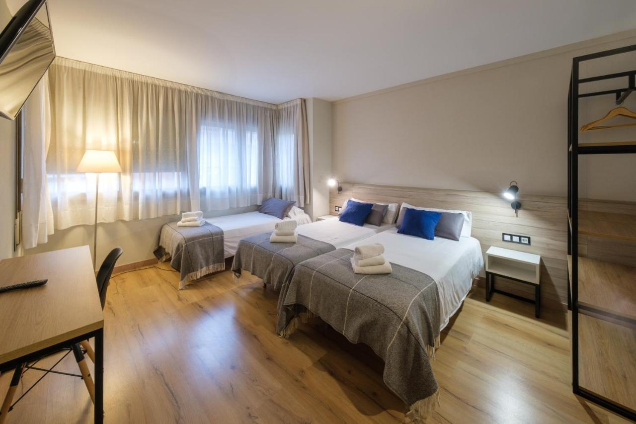 Hotel Torres Manlleu Zewnętrze zdjęcie